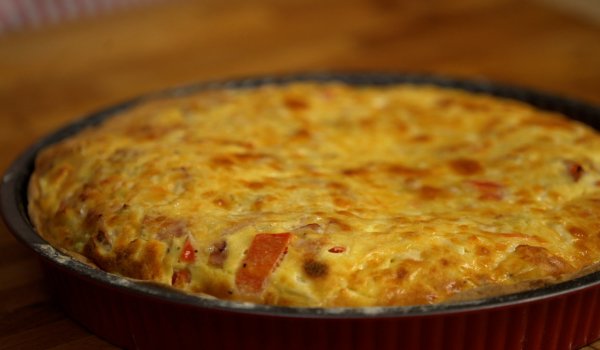 Киш с шунка и сирене